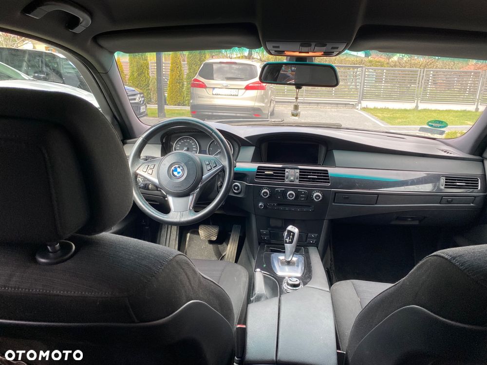 BMW Seria 5 520d - 10