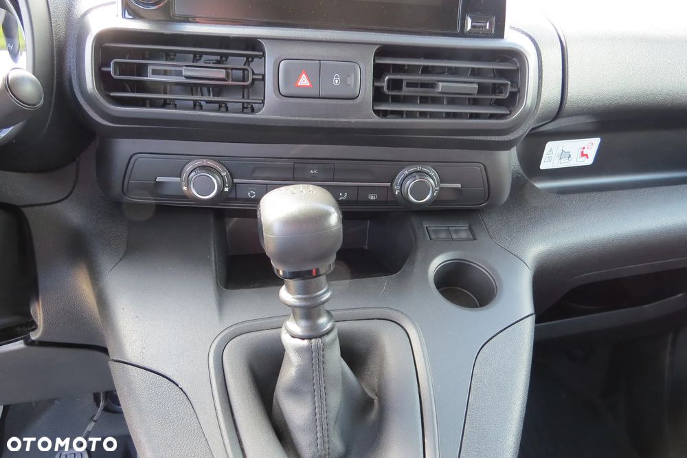 Toyota Proace City - 25