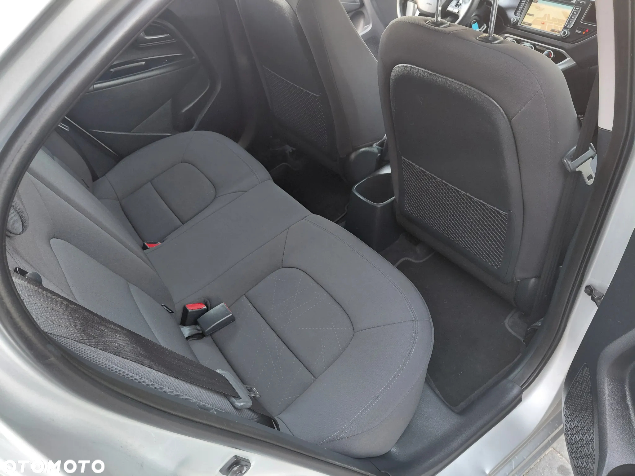 Kia Rio 1.4 Business Line - 11