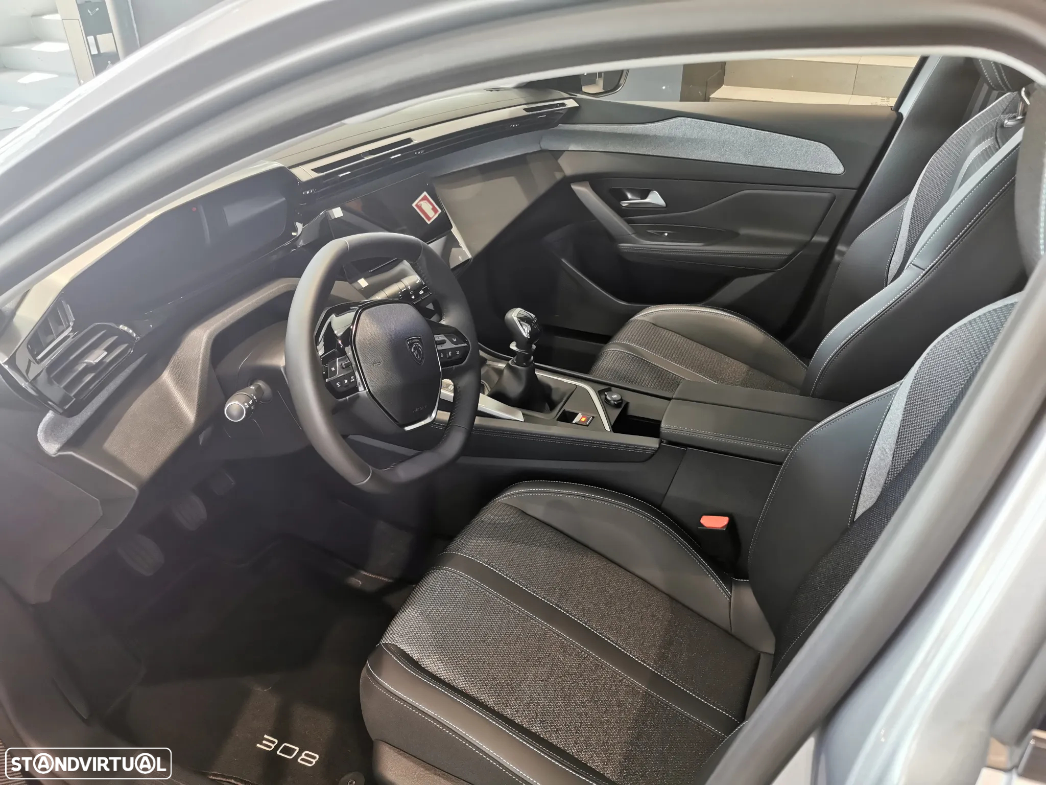 Peugeot 308 1.2 PureTech Allure - 10