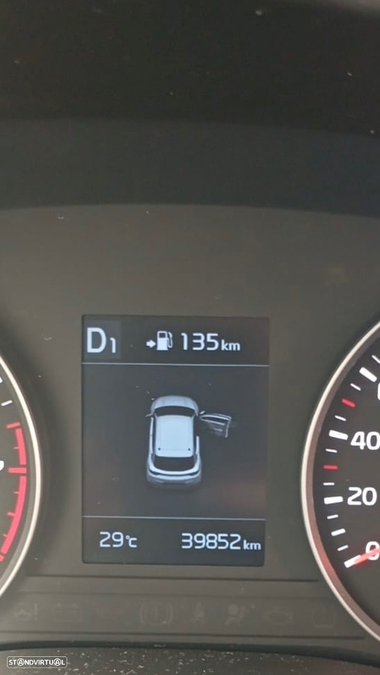 Kia Stonic 1.0 T-GDI Tech 7DCT - 6