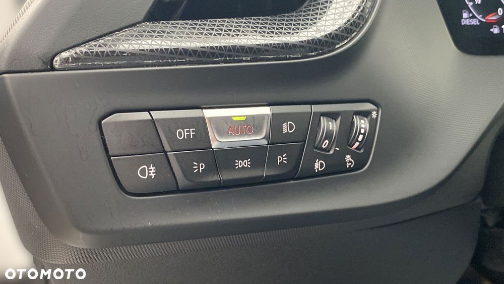 BMW Seria 1 118d Sport Line - 26