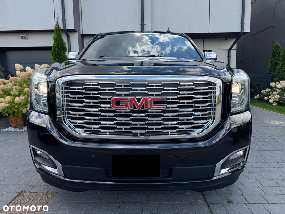 GMC Yukon - 2