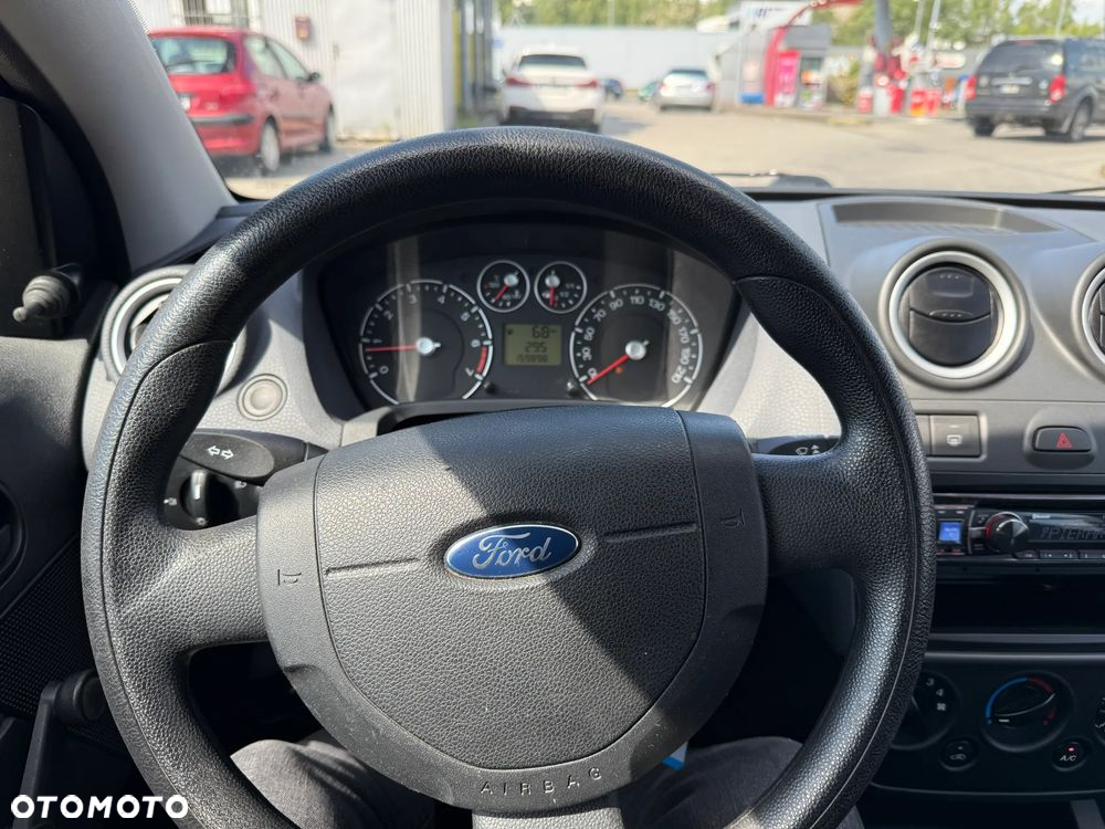 Ford Fiesta 1.3 - 24