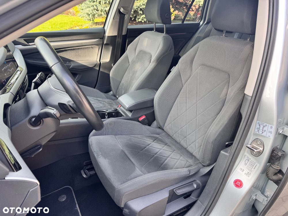 Volkswagen Golf 2.0 TDI SCR DSG Life - 10