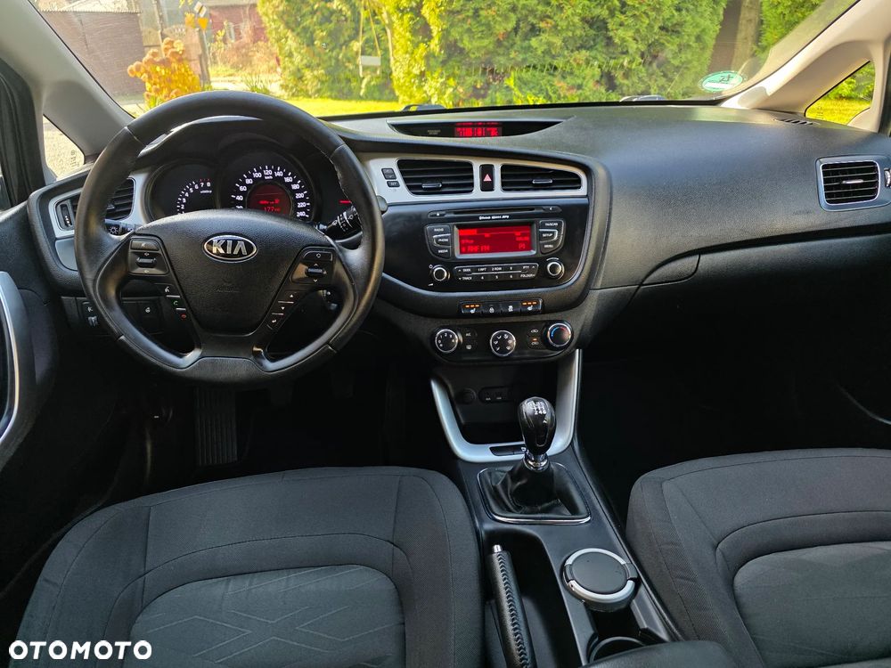 Kia Ceed 1.4 Vision - 10