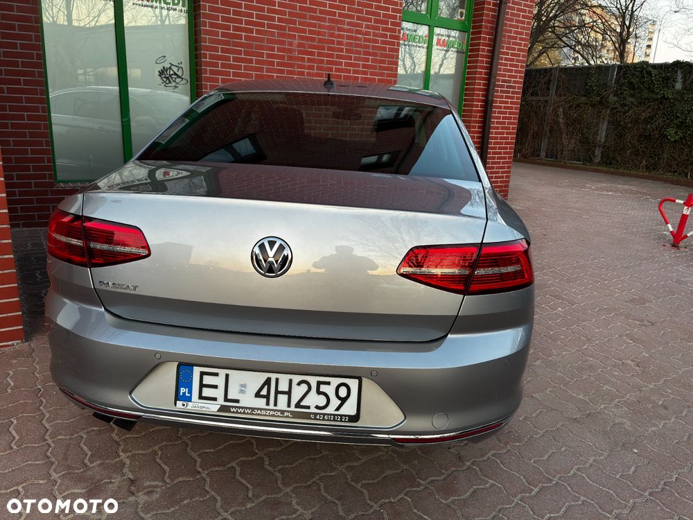 Volkswagen Passat 1.8 TSI BMT Highline - 11