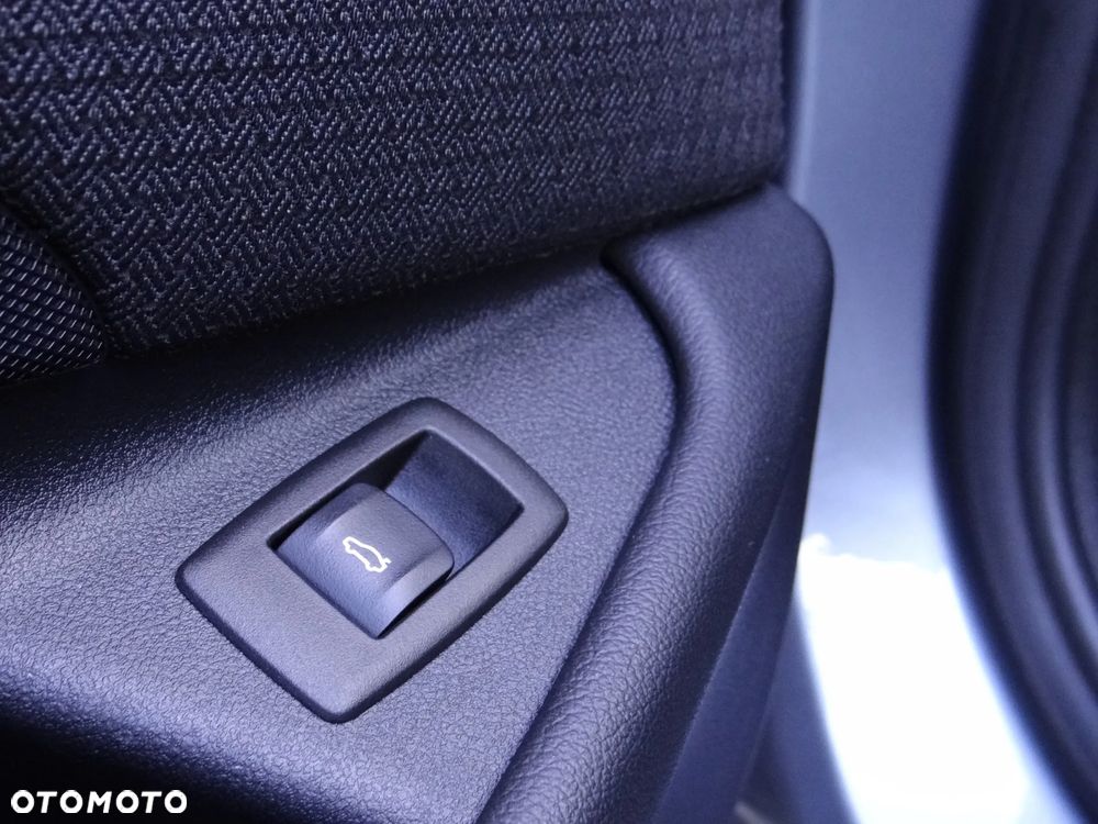 BMW Seria 5 520d - 14