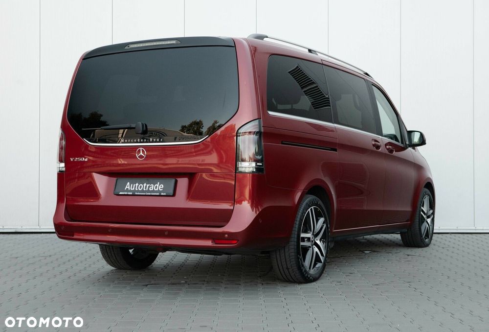 Mercedes-Benz Klasa V - 9