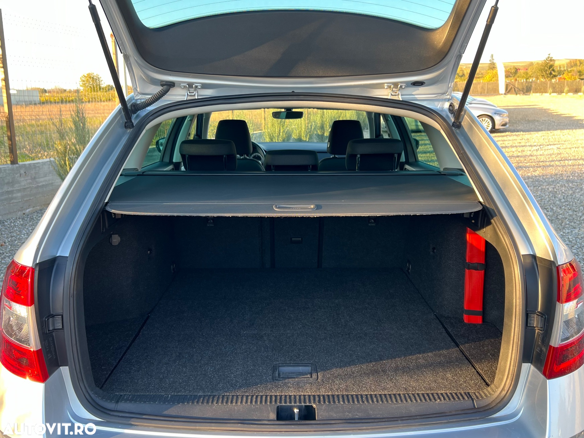 Skoda Octavia Combi Diesel 1.6 TDI Ambition - 25