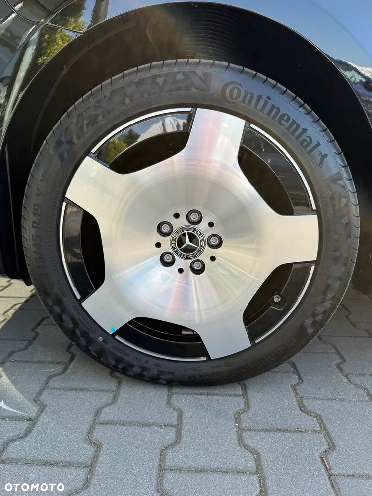 Mercedes-Benz Klasa V 300 d 4-Matic 9G-Tronic Exclusive (ekstra d³) - 36