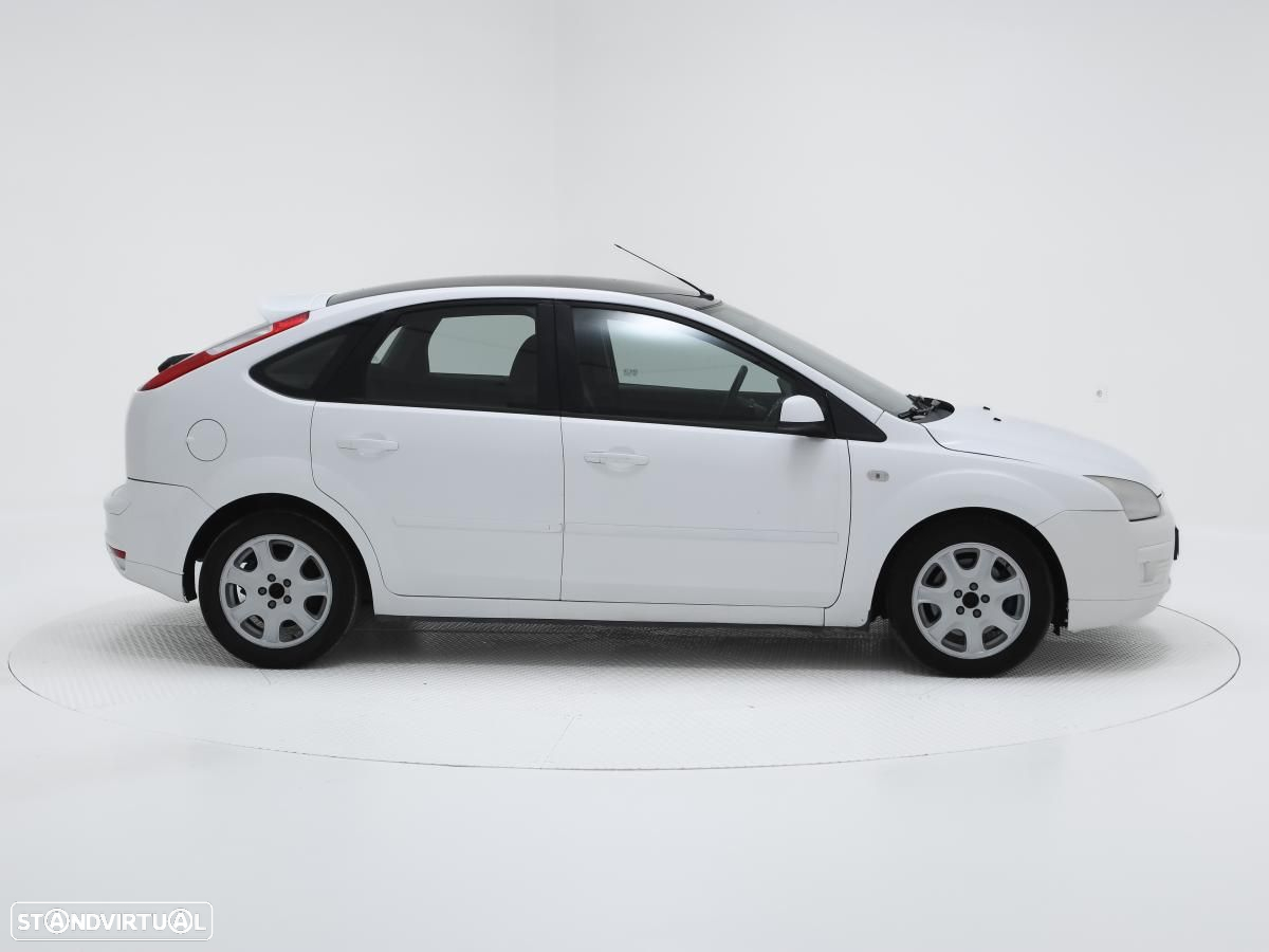 Ford Focus 1.8 TDCi Ambiente - 2