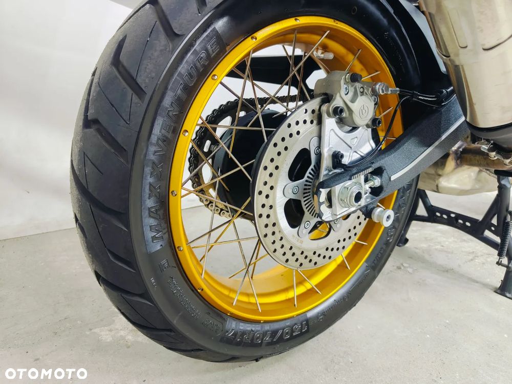 QJMOTOR 900 SX - 9