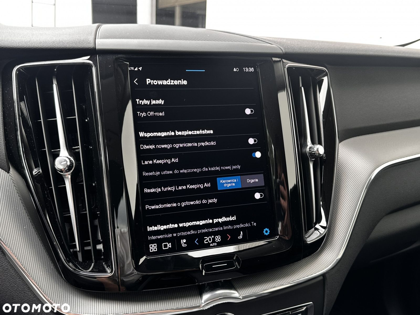 Volvo XC 60 - 31