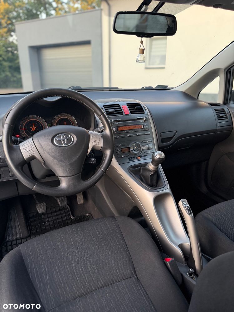 Toyota Auris 1.6 VVT-i Sol - 12