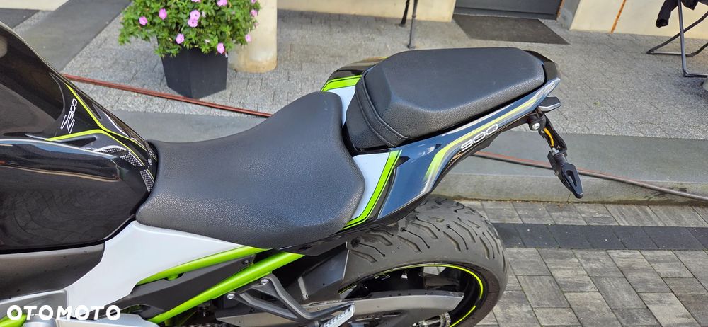Kawasaki Z 900 - 16