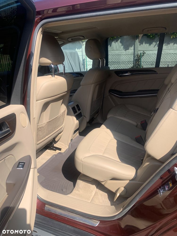 Mercedes-Benz GL - 11