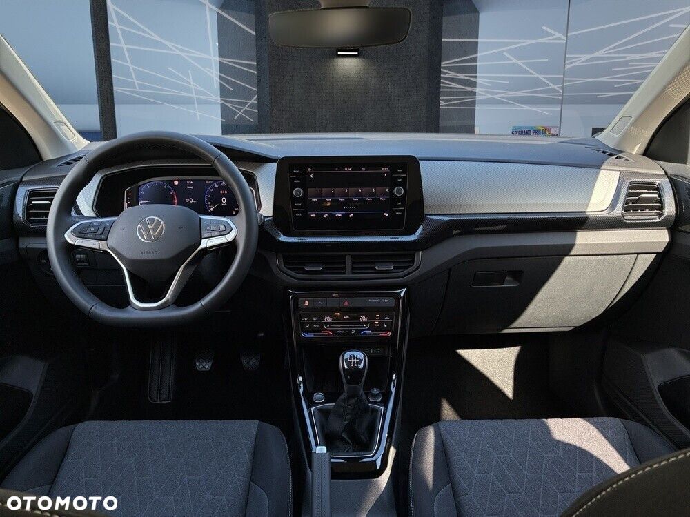 Volkswagen T-Cross - 13