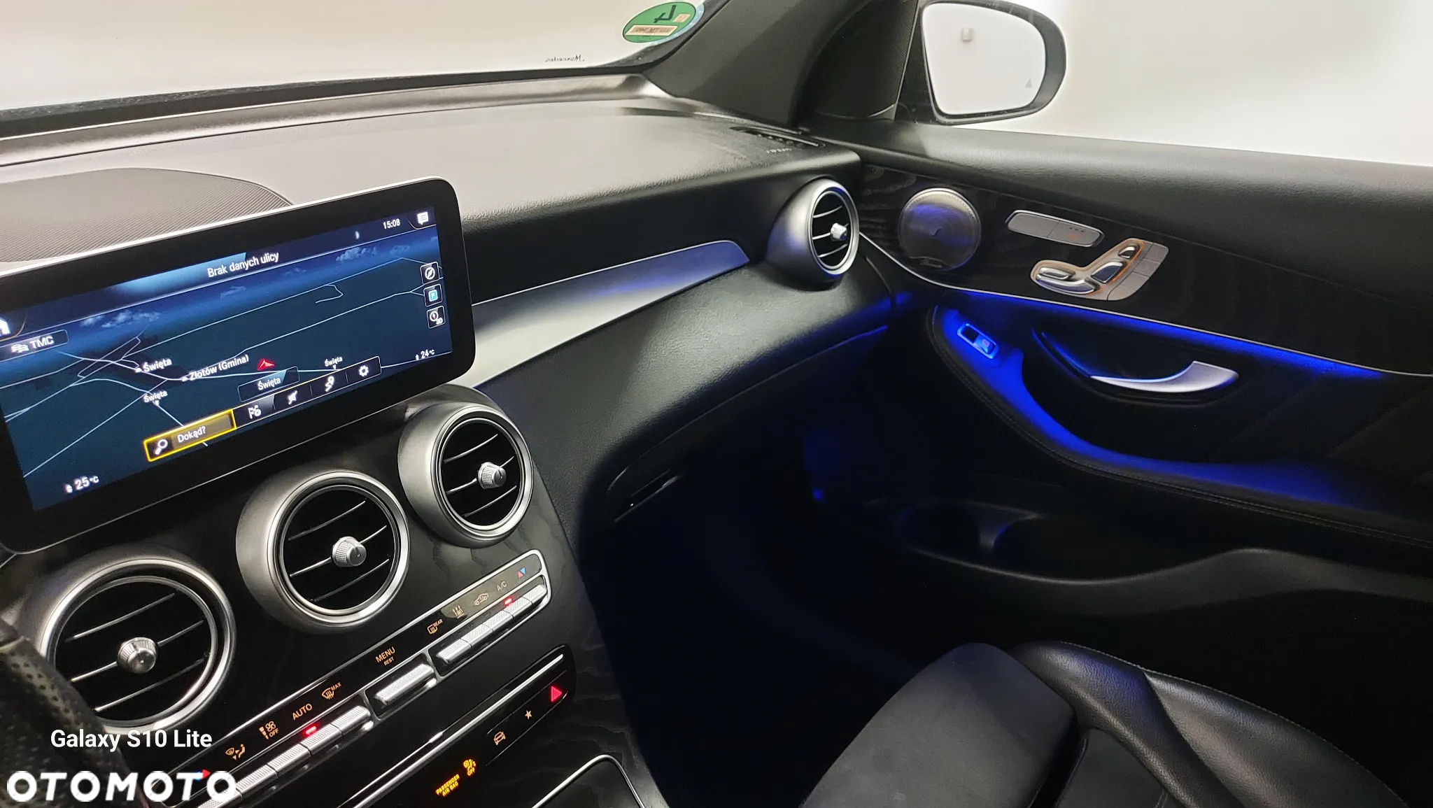 Mercedes-Benz GLC 220 d 4Matic 9G-TRONIC AMG Line Plus - 29