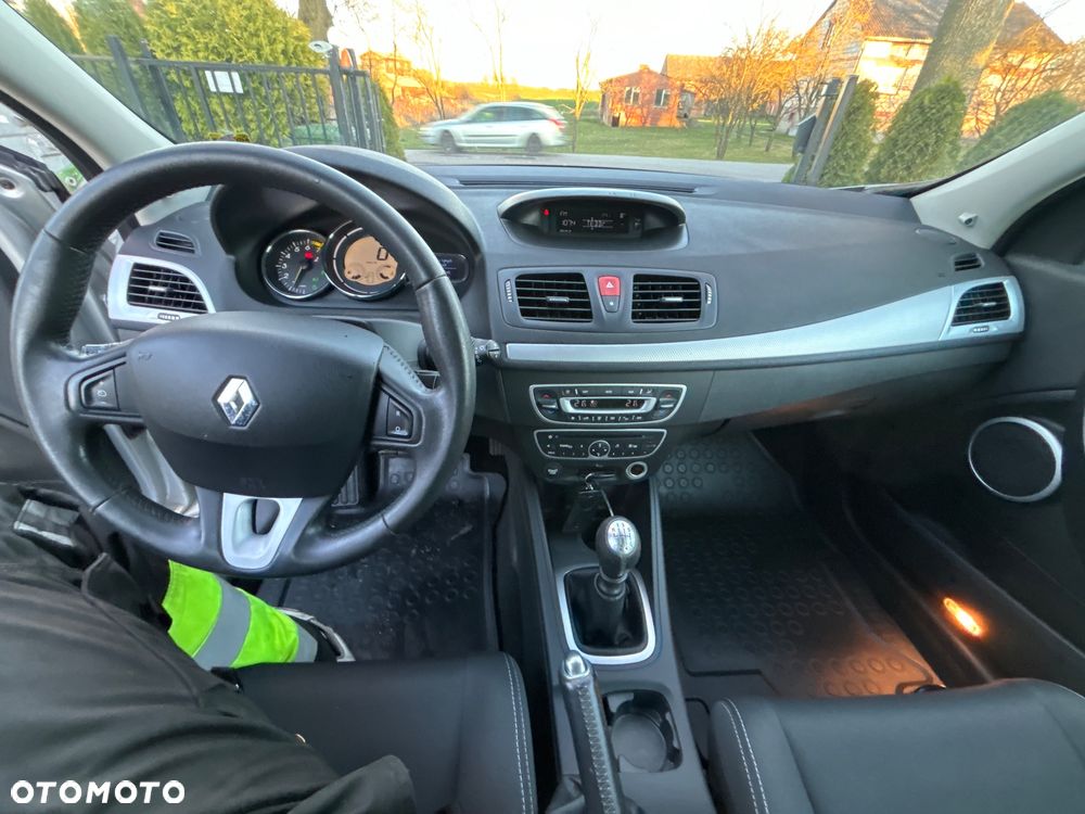 Renault Megane 1.6 16V 110 Authentique - 17