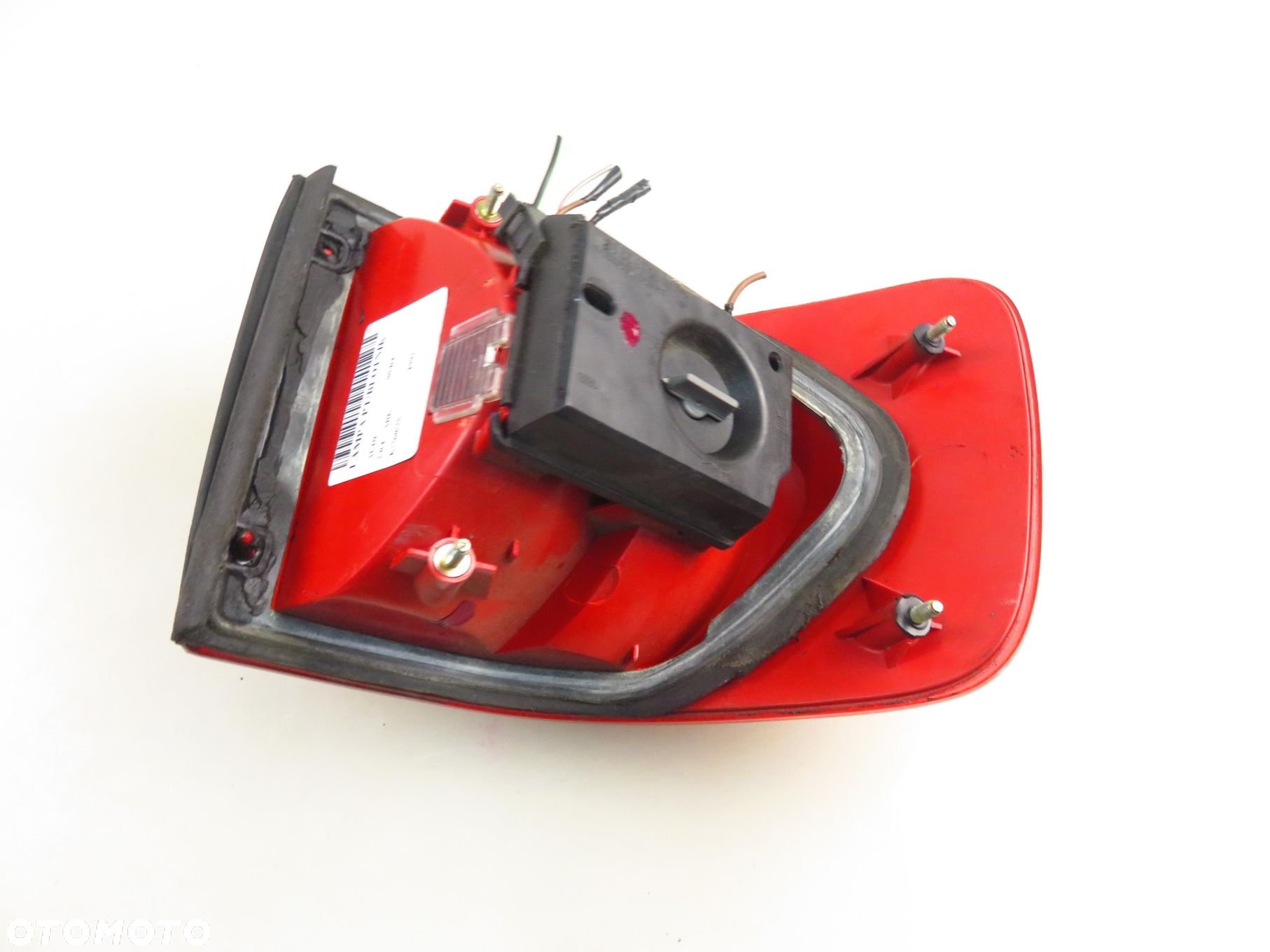 LAMPA PRAWA TYLNA AUDI 80 B4 8A0945096D - 5