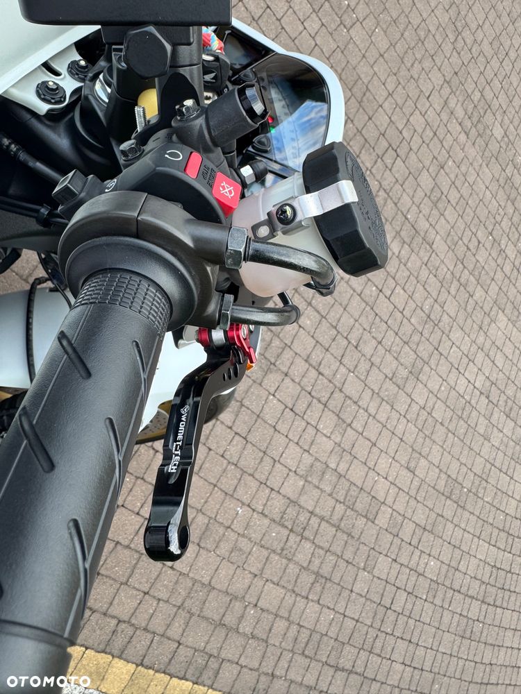 Honda CB - 11
