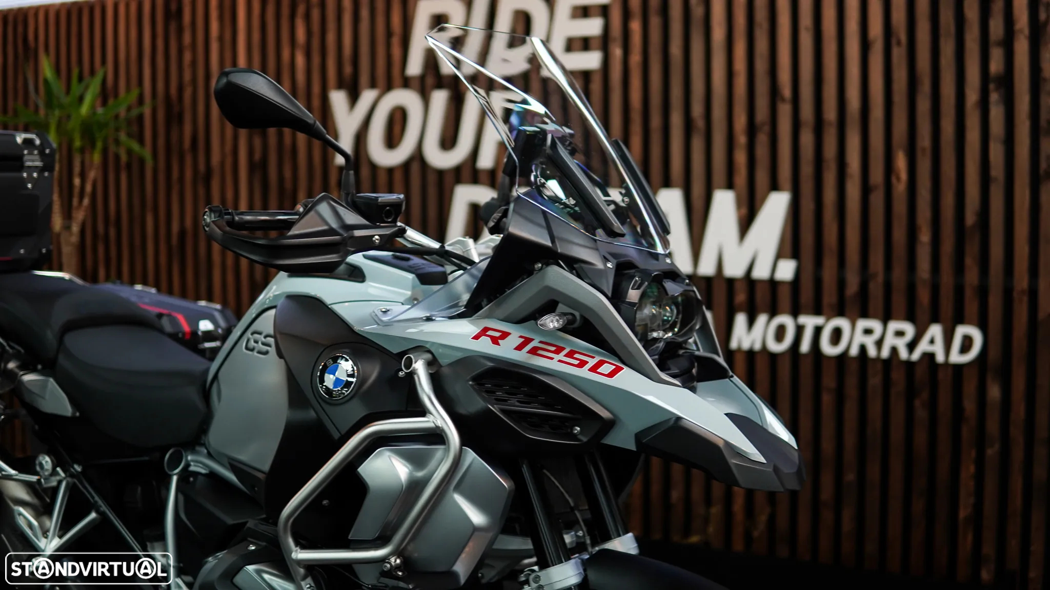 BMW R 1250 GS Adventure C/ AKRAPOVIC COMPLETO - 51