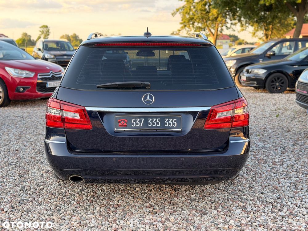 Mercedes-Benz Klasa E 200 CGI BlueEffICIENCY Avantgarde - 21
