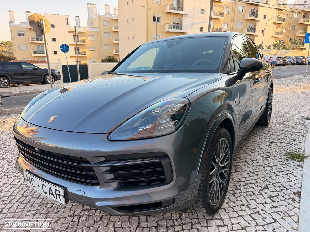 Porsche Cayenne E-Hybrid - 4