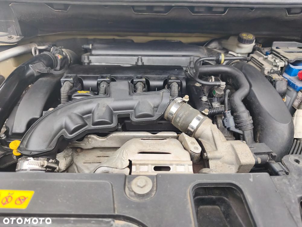 Peugeot 5008 1.6 THP Allure S&S EAT6 - 12