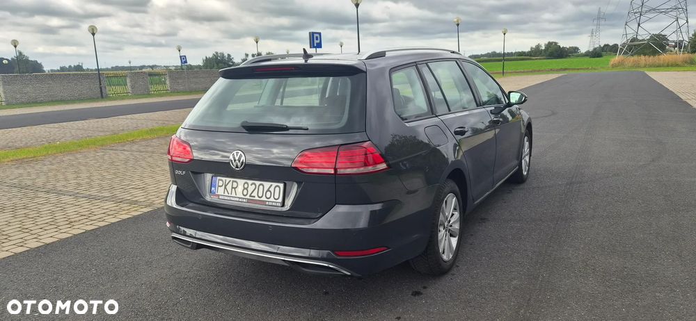 Volkswagen Golf - 3