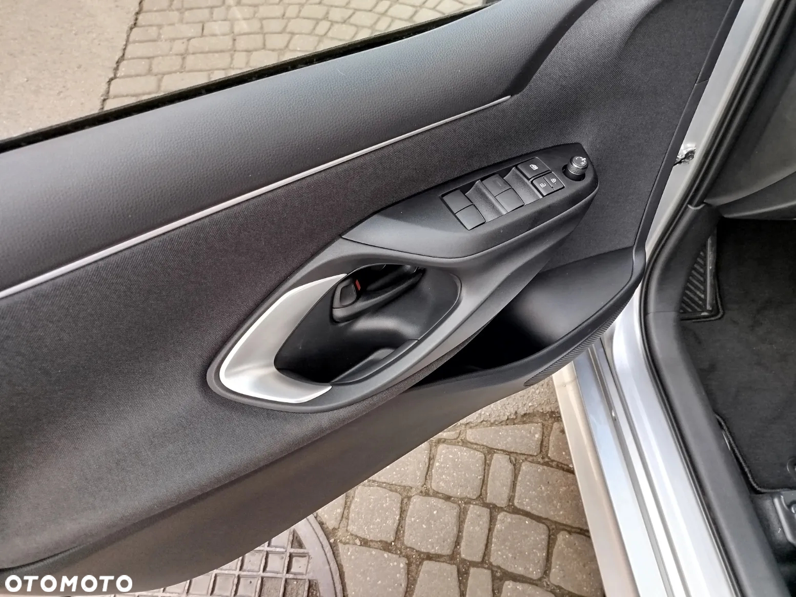 Toyota Yaris Hybrid 1.5 Comfort - 8