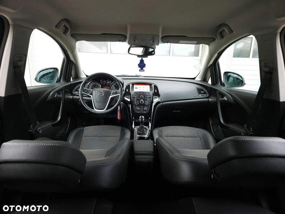 Opel Astra 1.4 Turbo Cosmo - 35
