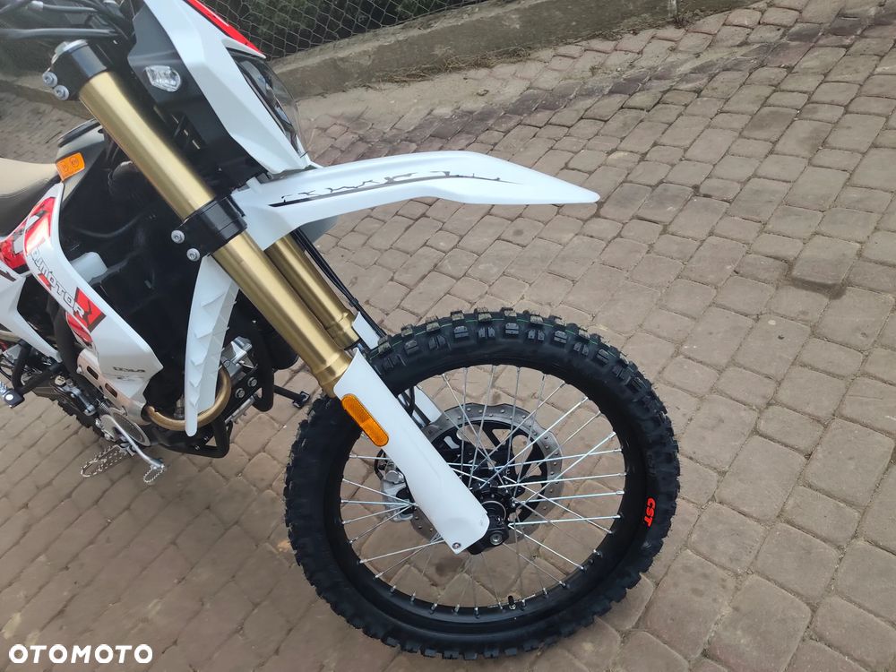 QJMOTOR COV 125X - 24