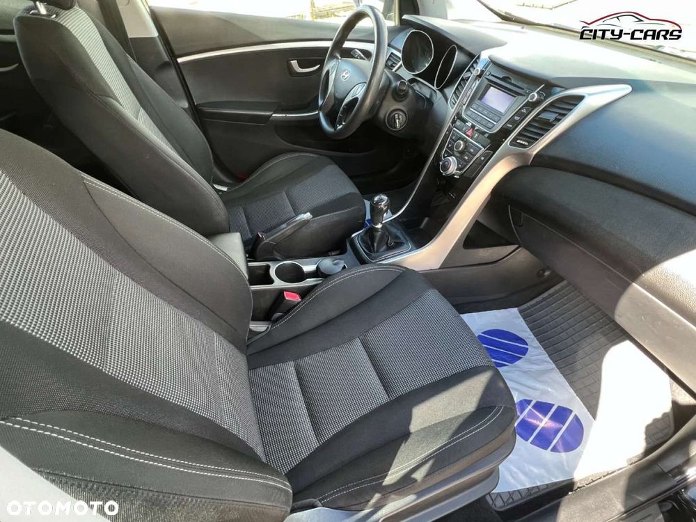 Hyundai i30 - 21