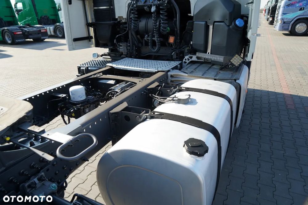 Volvo FH 460 / I-SHIFT / EURO 6 - 15