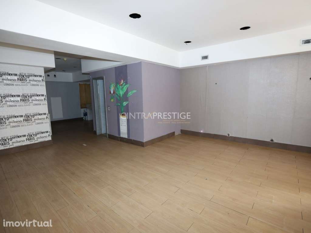 Loja para Arrendamento nas Olaias - 88 m², Localização de Excelência - Grande imagem: 4/14