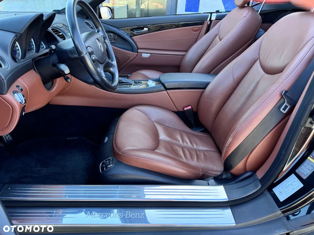 Mercedes-Benz SL - 22