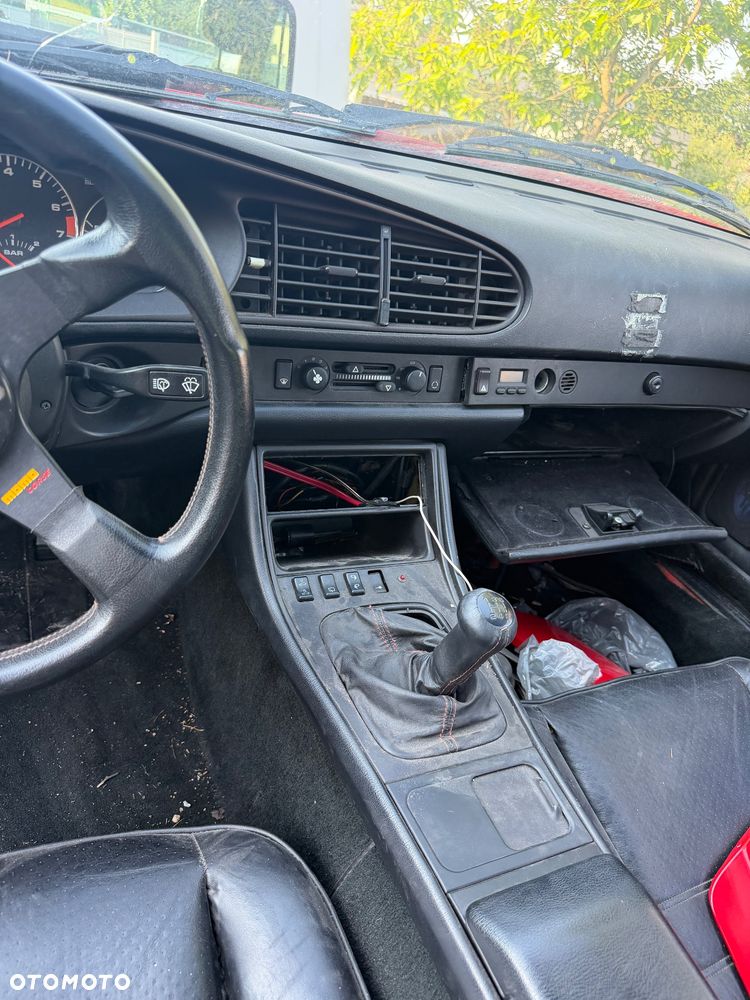Porsche 944 - 30