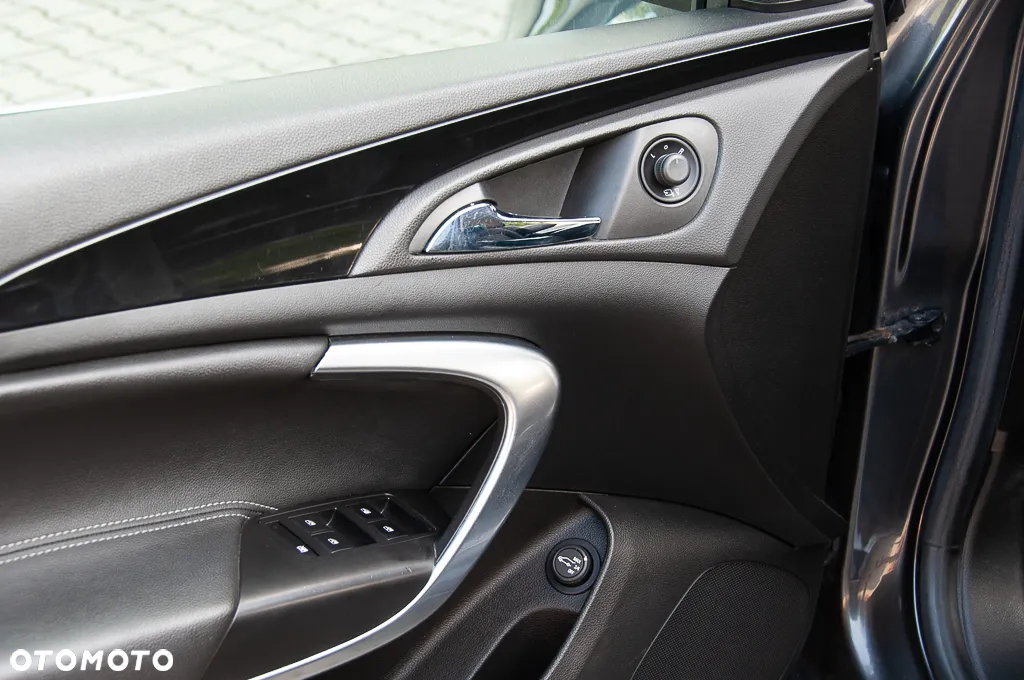 Opel Insignia 2.0 CDTI automatik Cosmo - 33