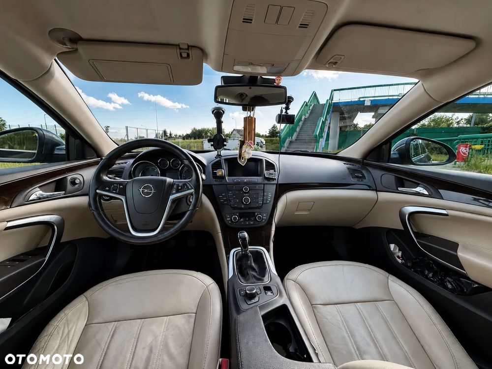 Opel Insignia - 10
