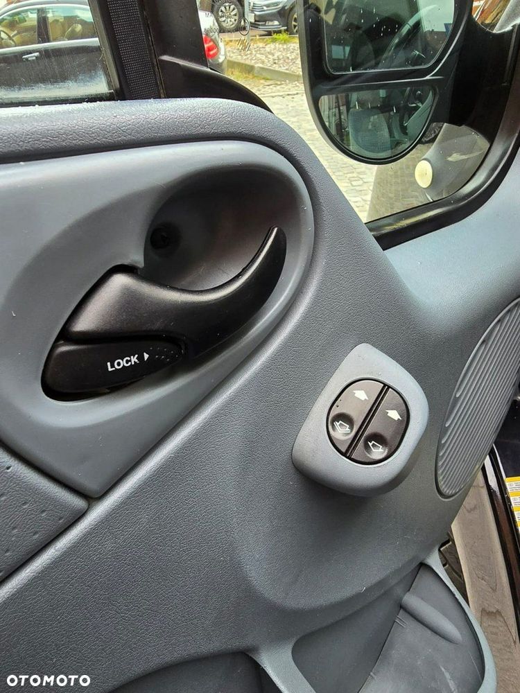 Ford Transit - 18