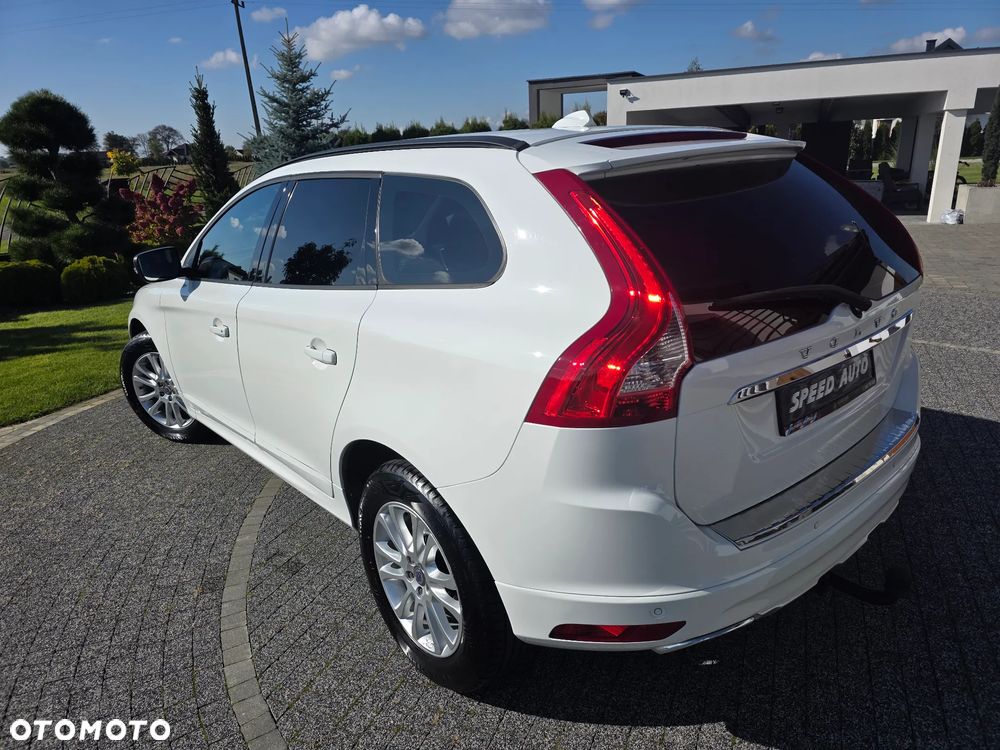 Volvo XC 60 D4 AWD Geartronic Momentum - 3