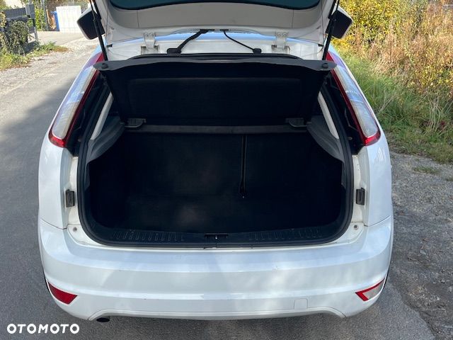 Ford Focus - 31