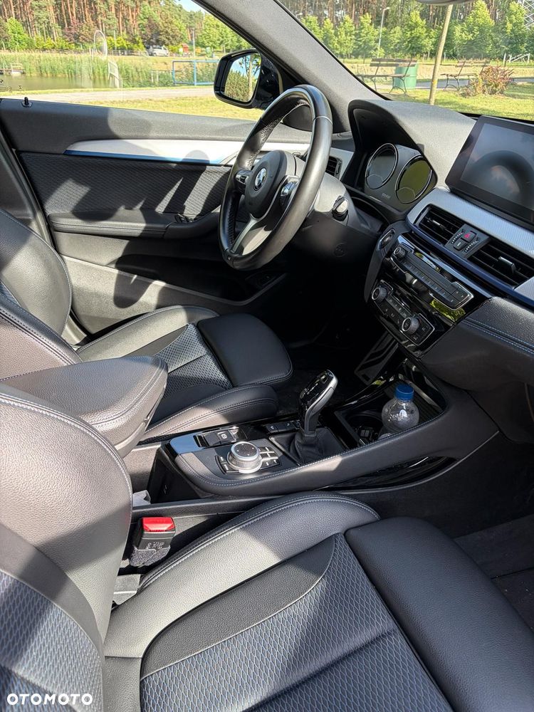 BMW X2 xDrive20i Advantage Plus - 11