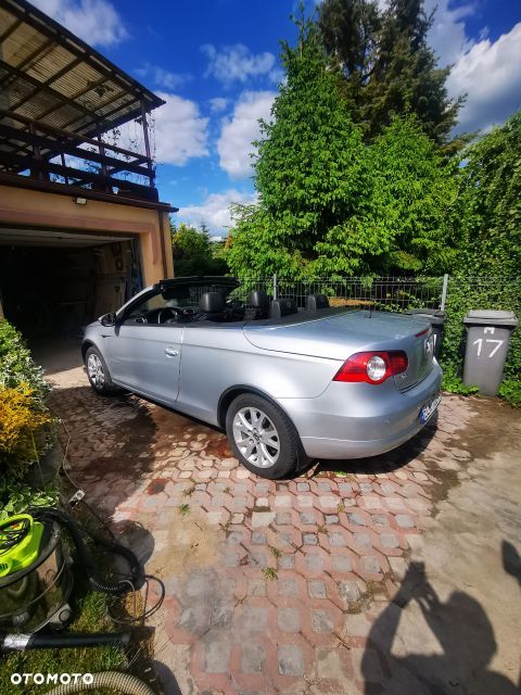 Volkswagen Eos - 2