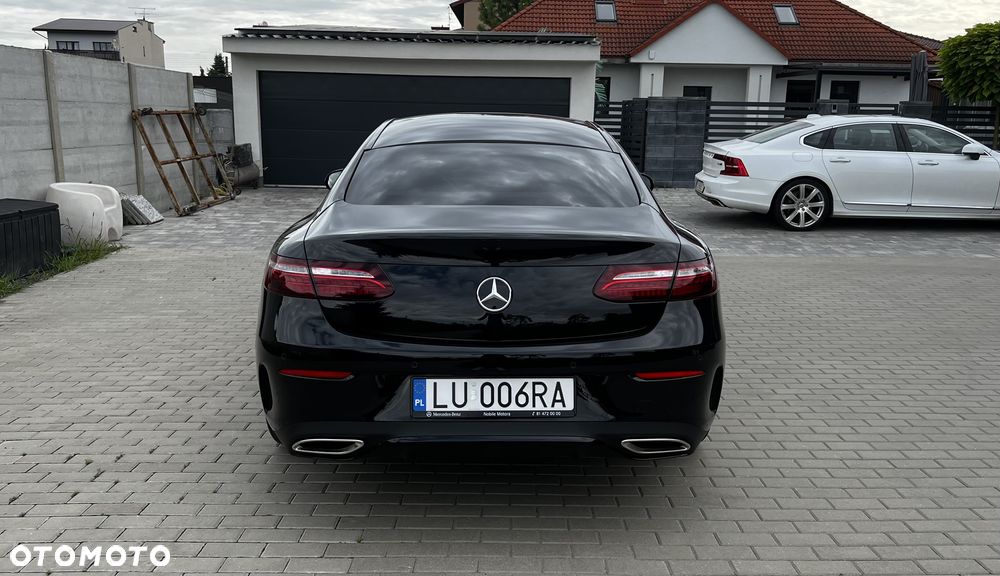 Mercedes-Benz Klasa E 300 Coupe 9G-TRONIC - 5