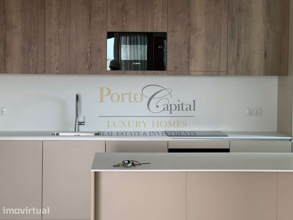 VENDE-SE T3 COM VARANDA EM LEÇA DA PALMEIRA - Grande imagem: 5/34