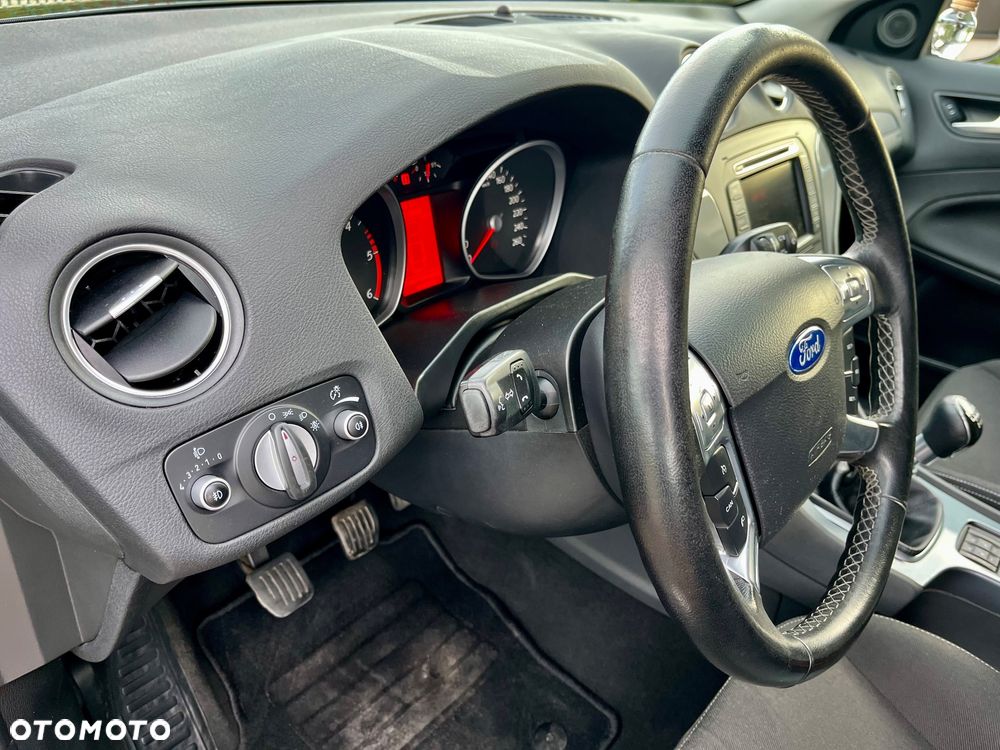 Ford Mondeo 2.0 TDCi Trend - 16