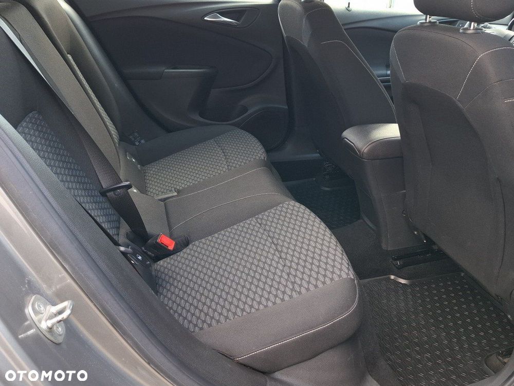 Opel Astra V 1.4 T Enjoy - 19